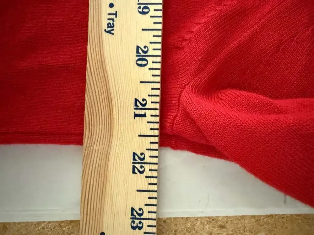 Tommy Hilfiger Men's Red V-Neck Sweater Size Large